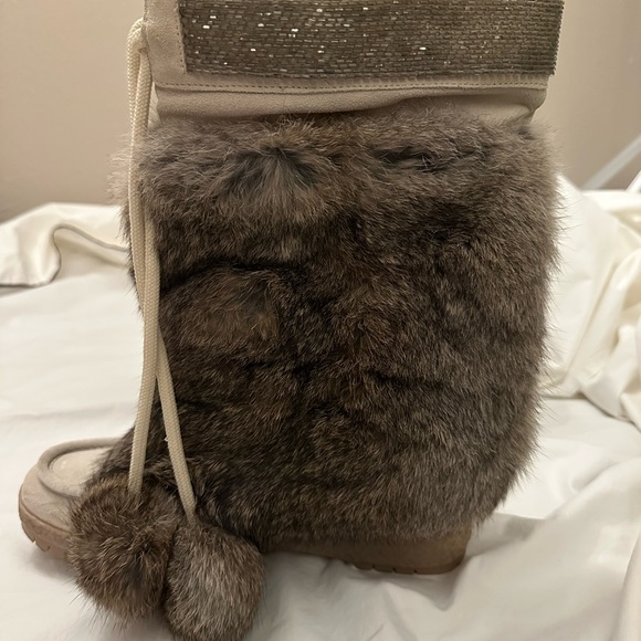 Coach Beige and Brown Rabbit Fur Winter Boots - Picture 4 of 15